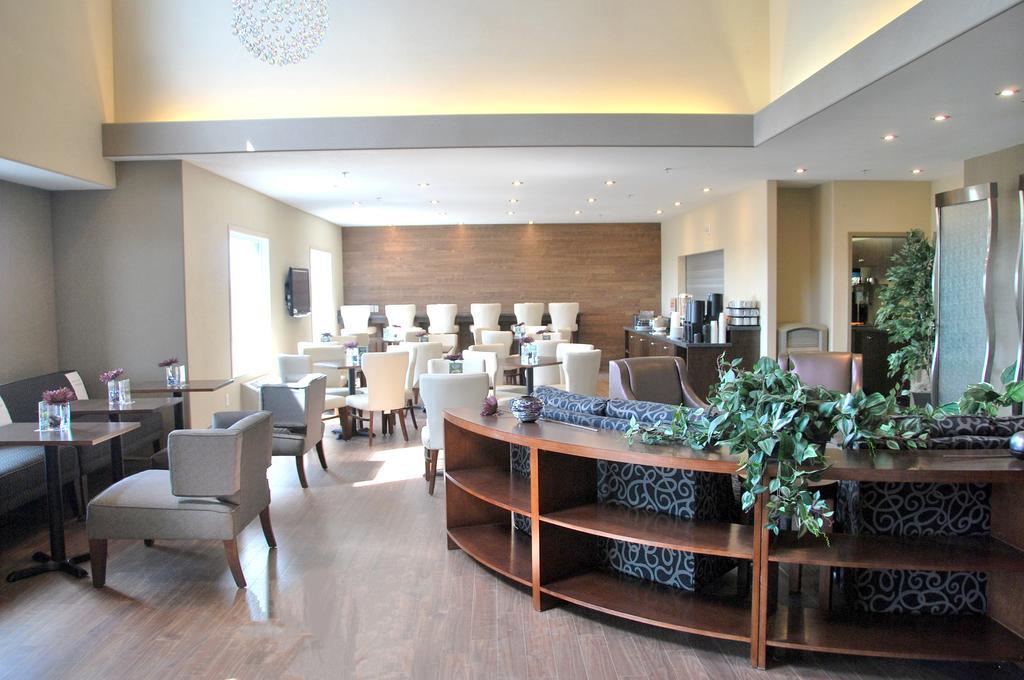 Days Inn By Wyndham Regina Airport West Luaran gambar
